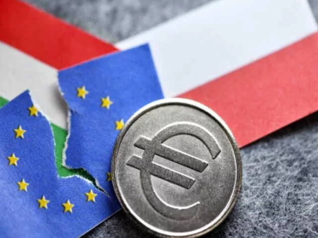 Польша истерит и грозит Евросоюзу и-за отказа финансирования