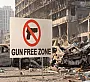 Шутка из США: на Украине разместили знак, означающий "зону, свободную от оружия"