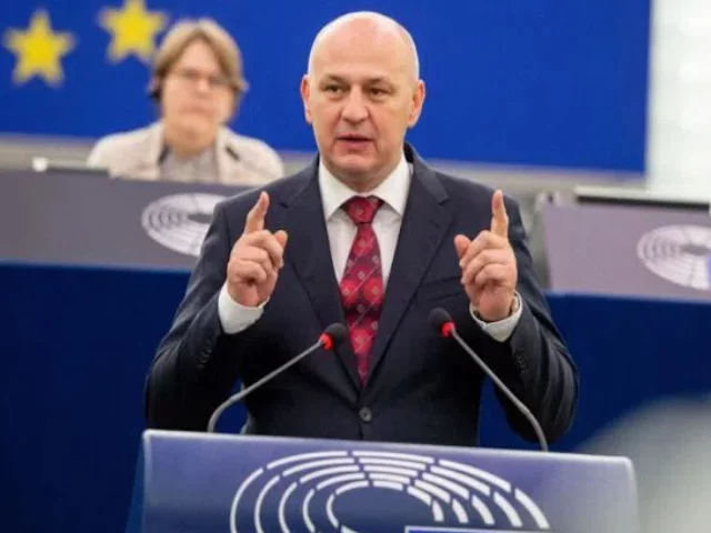 Депутат из Хорватии призвал признать ВОЗ террористической организацией