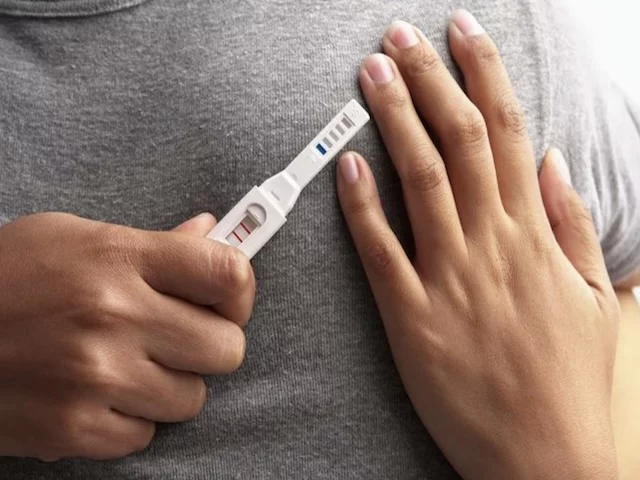 Pfizer - вакцинированные мужчины опасны для женщин