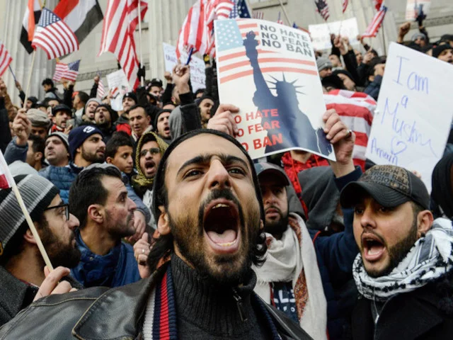 Нелегалам в США разрешено голосовать на выборах