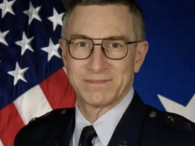 В США пропал важный генерал по оружию направленной энергии