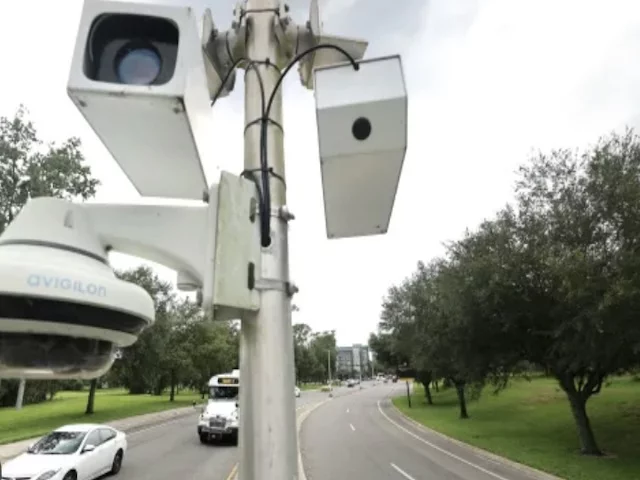 Во Флориде официально демонтируют дорожные камеры