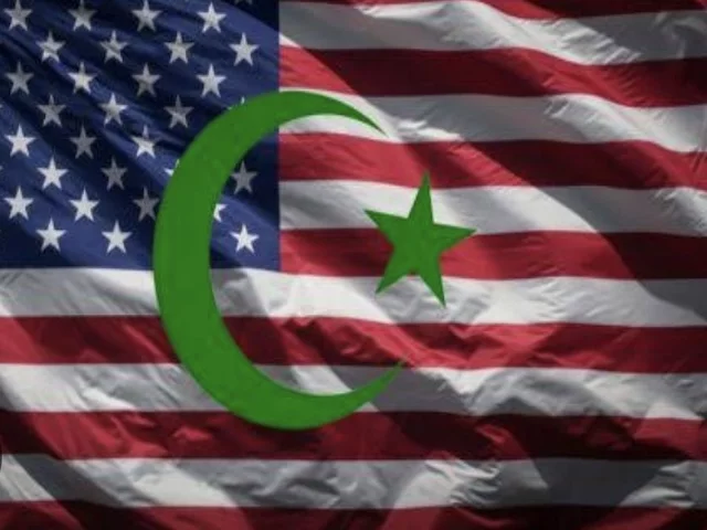 Молодые американцы поддерживают исламский шариат в США